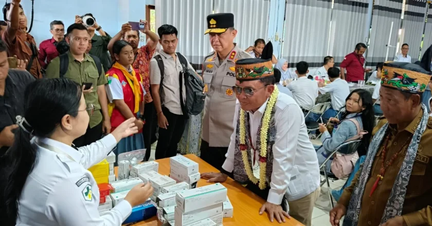 Gubernur Kalteng Agustiar Sabran Tinjau SMA Negeri 1 Murung