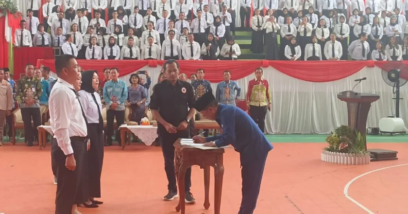 Bupati Murung Raya Serahkan SK PPPK Paruh Waktu