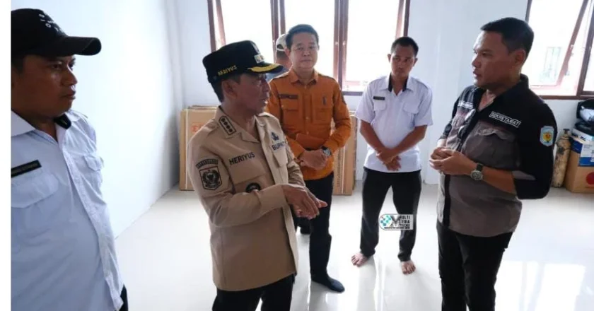 Bupati Mura Heriyus Tinjau Puskesmas KM 30 Barito Tuhup Raya