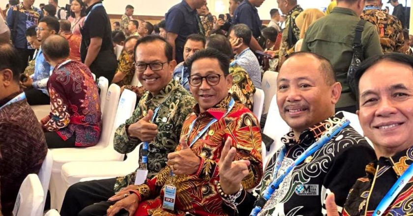 Bupati Heriyus Hadiri Rakornas TPAKD 2025