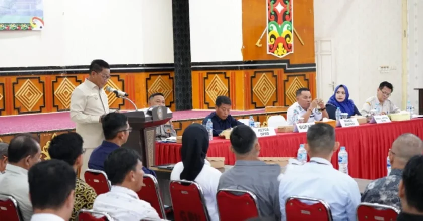 Bupati dan Wabup Murung Raya Hadiri Forum Koordinasi Pemerintah Daerah dan Investor