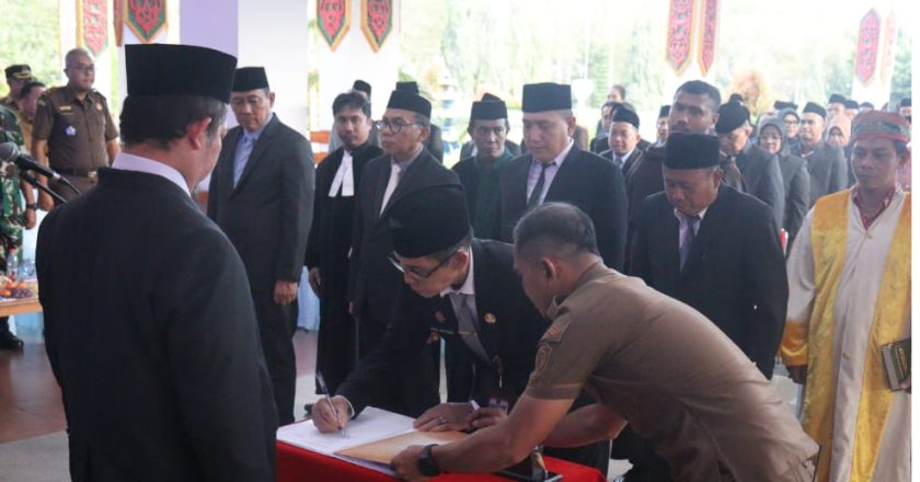 Bupati Katingan Kukuhkan Puluhan Pejabat