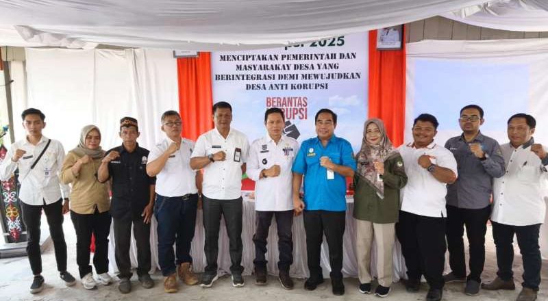 Desa Bukit Sawit Raih Predikat Desa Anti Korupsi 2025