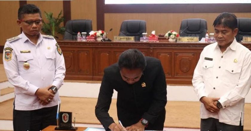 Wakil Bupati Katingan Hadiri Rapat Paripurna Penetapan APBD 2026