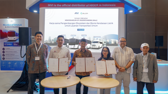 Menuju 10.000 Bus Listrik Transjakarta pada 2030, KALISTA dan INVI Gandeng Tiga Operator untuk Percepat Elektrifikasi