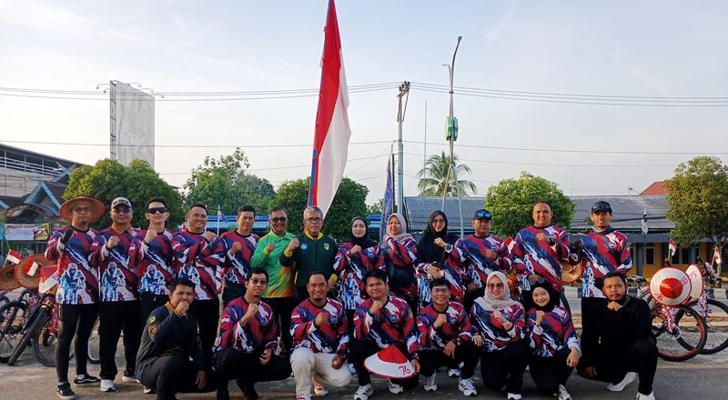 Dinas Pendidikan Meriahkan Gowes Bareng Peringatan HUT ke-76 Barut dan HUT Bhayangkara ke-80