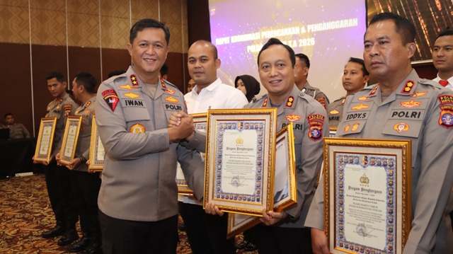 Tiga Penghargaan Kapolda Kalteng Jadi Bukti Komitmen Polres Barsel Tingkatkan Pelayanan Publik