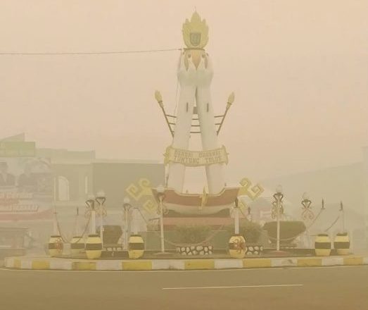 Kabut Asap Kembali Selimuti Buntok, Dishub Barsel Minta Pengendara Utamakan Keselamatan